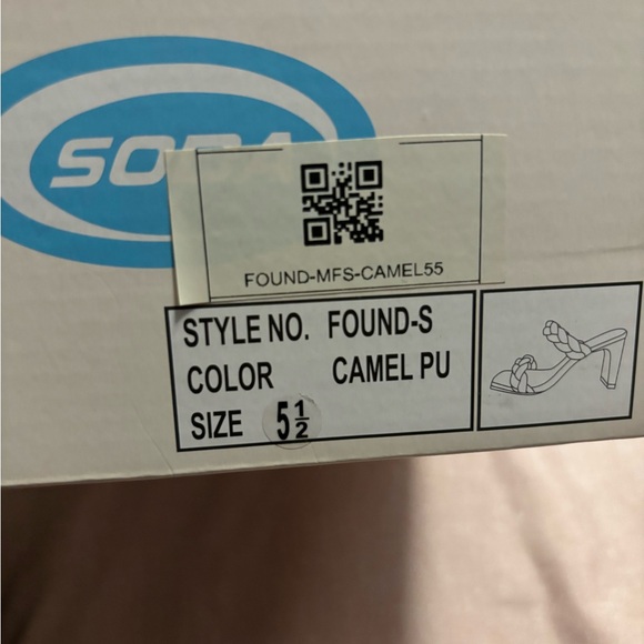 Soda 5.5 braided camel sandal used twice w box - Picture 5 of 6